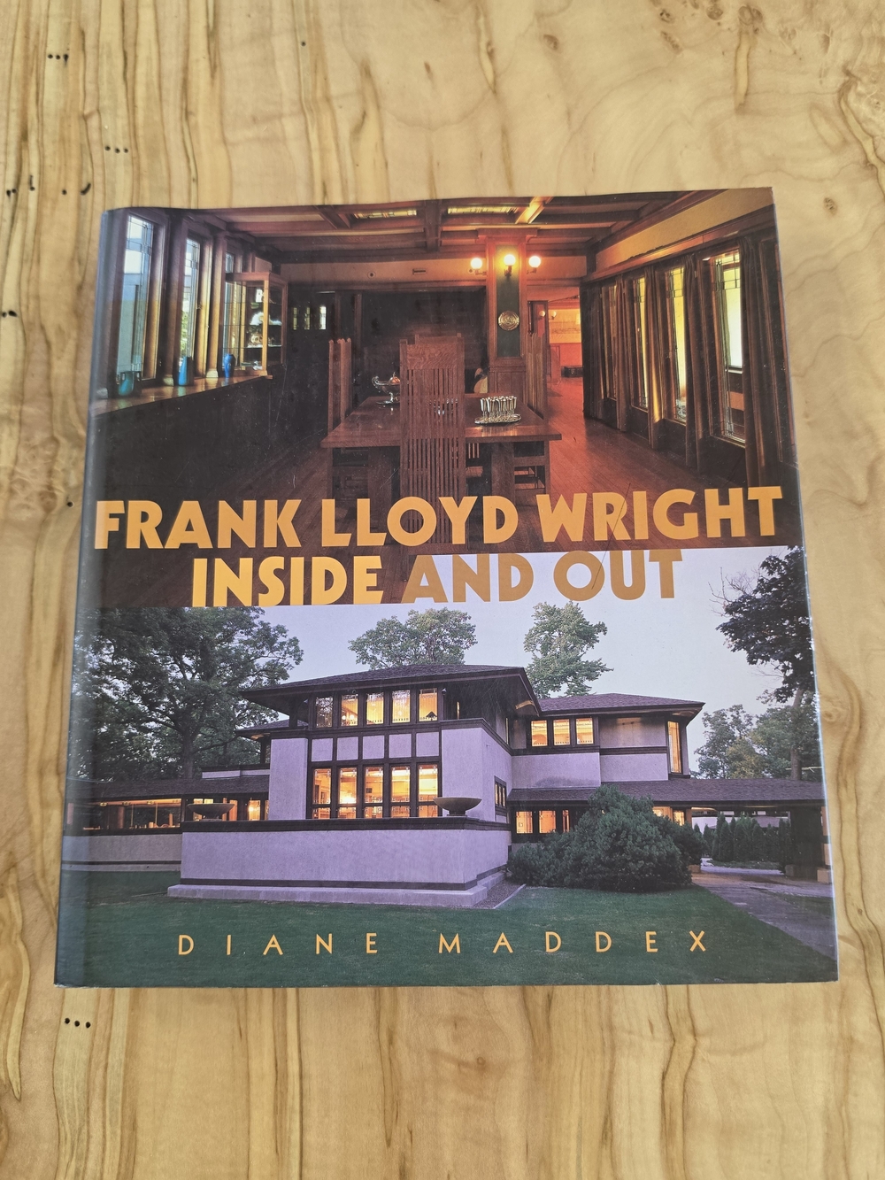 Frank Lloyd Wright Inside and Out by Diane Maddex Hardcover 2001